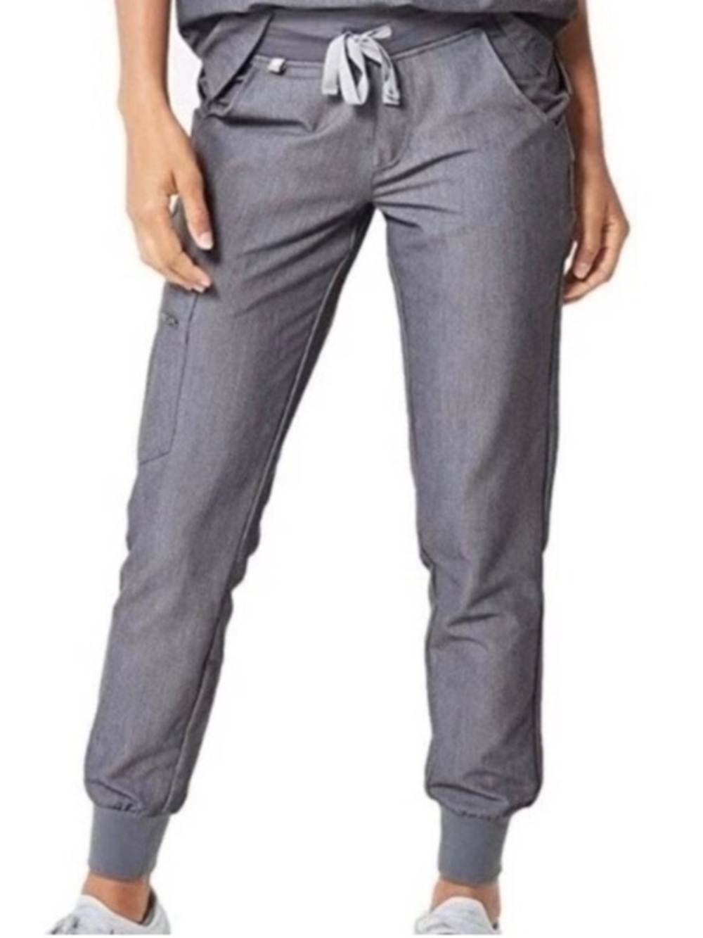 FIGS Women’s Joggers in Graphite Grey
